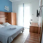 Blueline Hotel