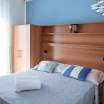 Blueline Hotel