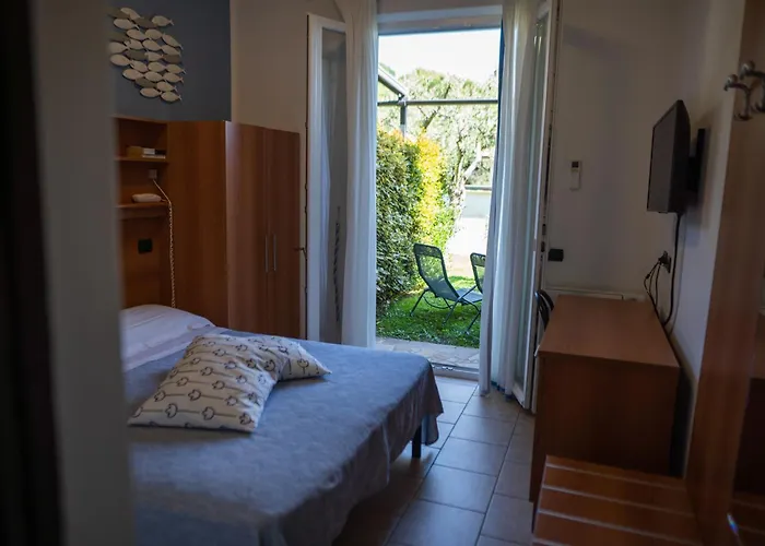 Blueline Hotel Tellaro